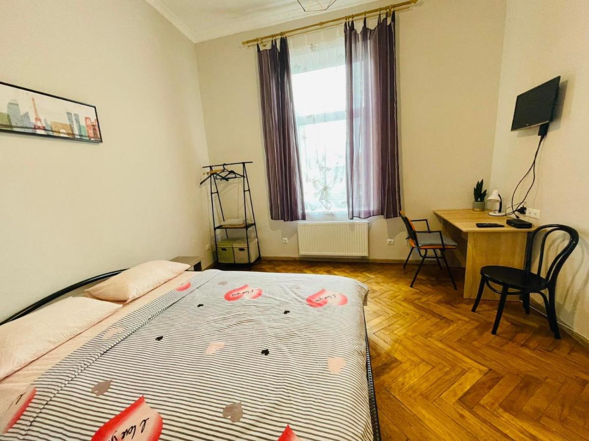 לבוב Джерельна 25, Апартаменти В Центрі З Двома Ізольованими Спальнями מראה חיצוני תמונה